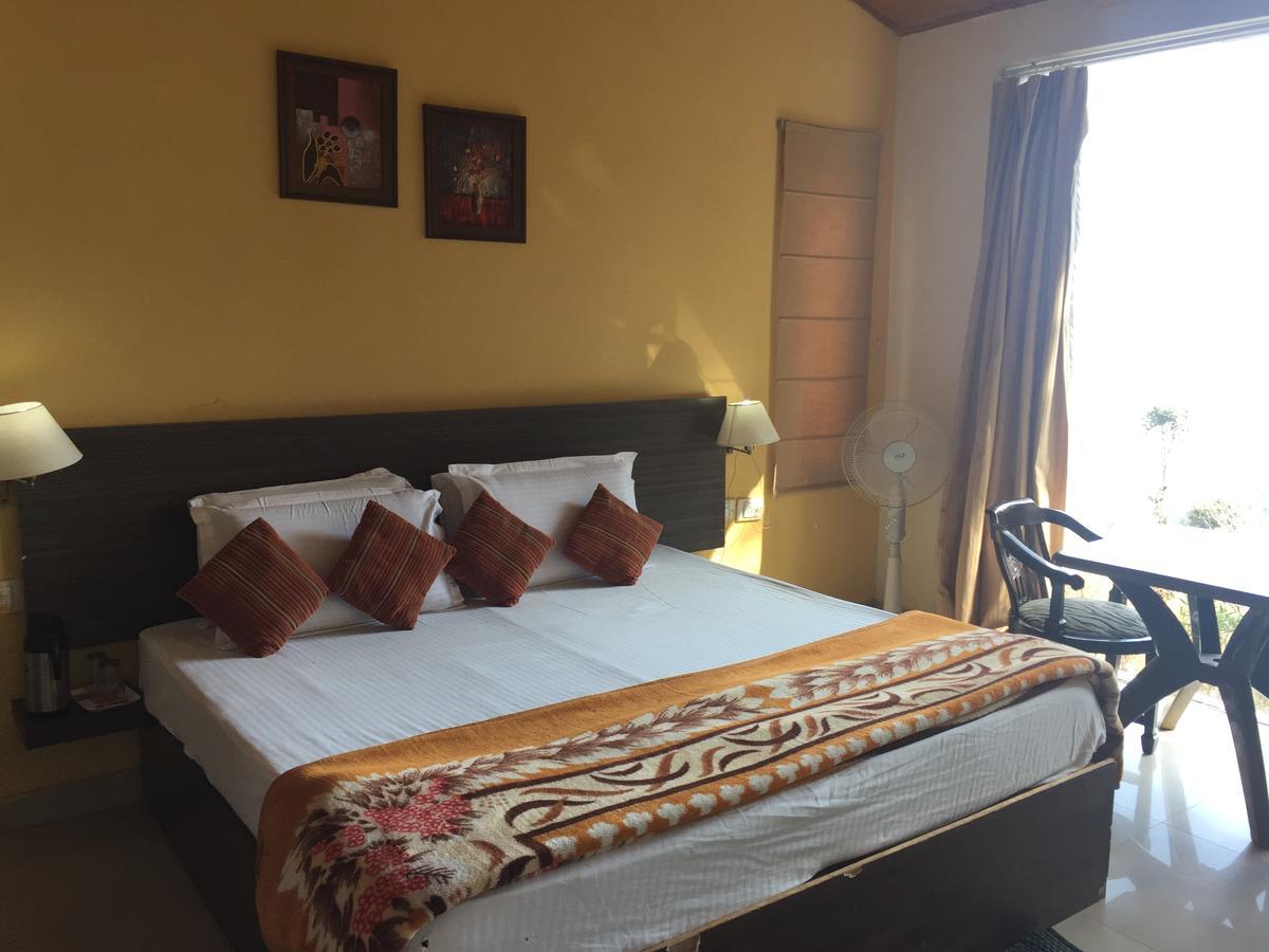 Natureraga Fernhill Resort Chail Zewnętrze zdjęcie