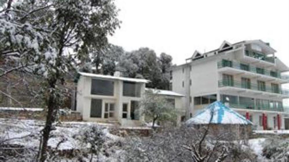 Natureraga Fernhill Resort Chail Zewnętrze zdjęcie